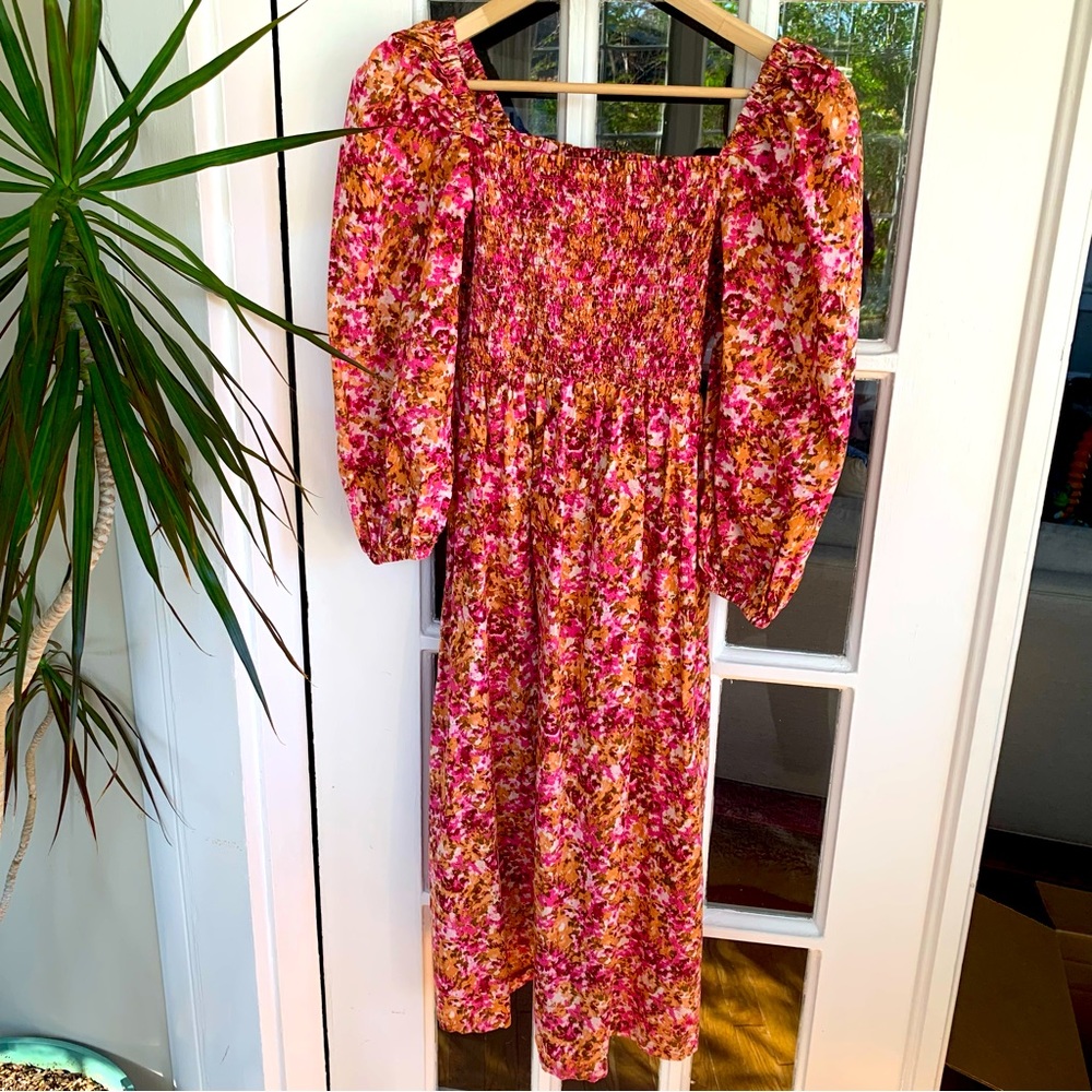 J.Crew (Size Medium) peasant dress, smocked bodice, floral, boho, spring break